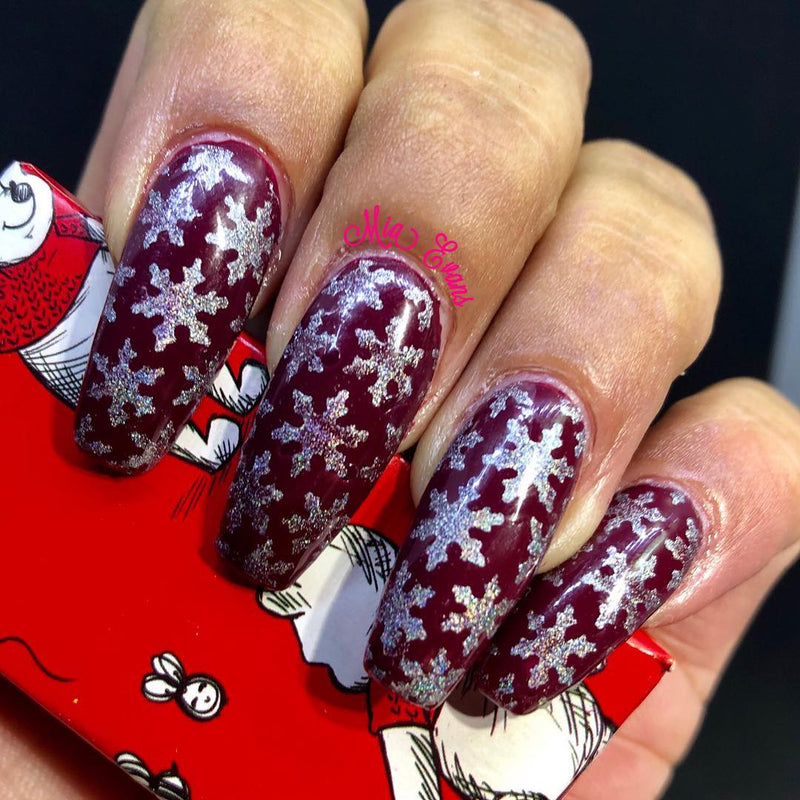 32 Nail Stencils style 127 christmas
