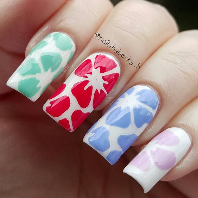 32 Nail Stencils style 104