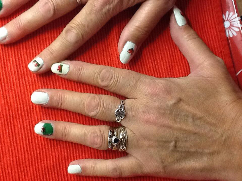 Wales Nail Art